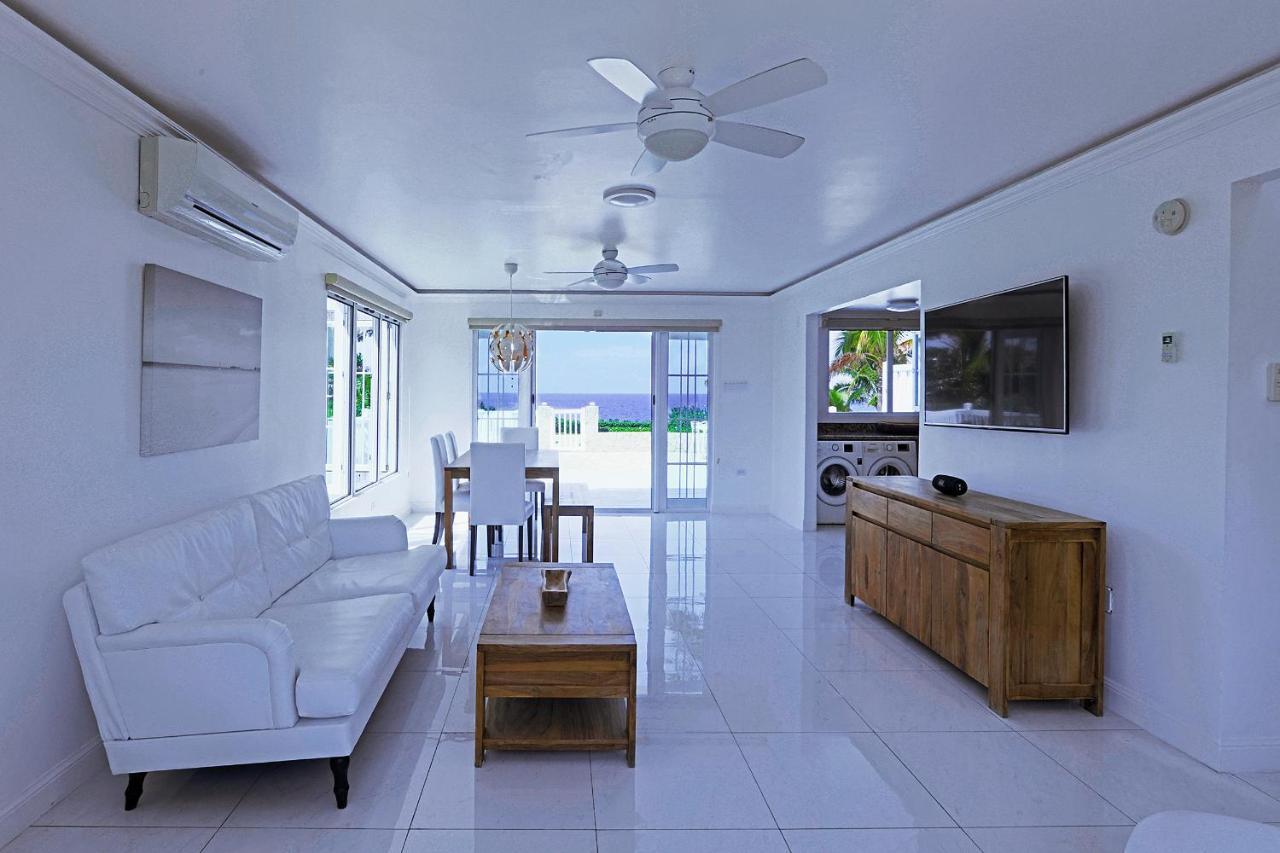 Stunning Ocean View Villa Негрил Екстериор снимка