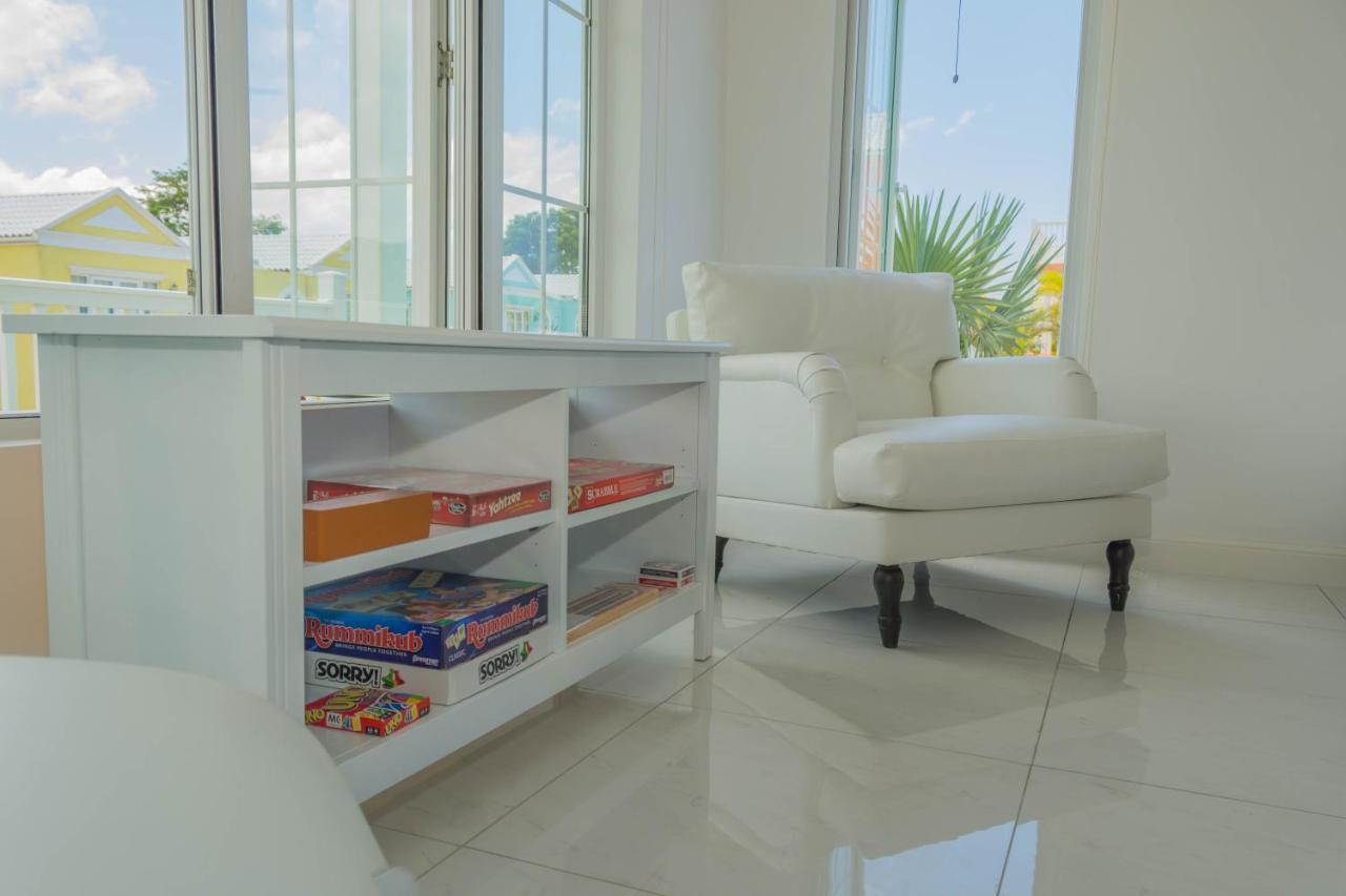 Stunning Ocean View Villa Негрил Екстериор снимка